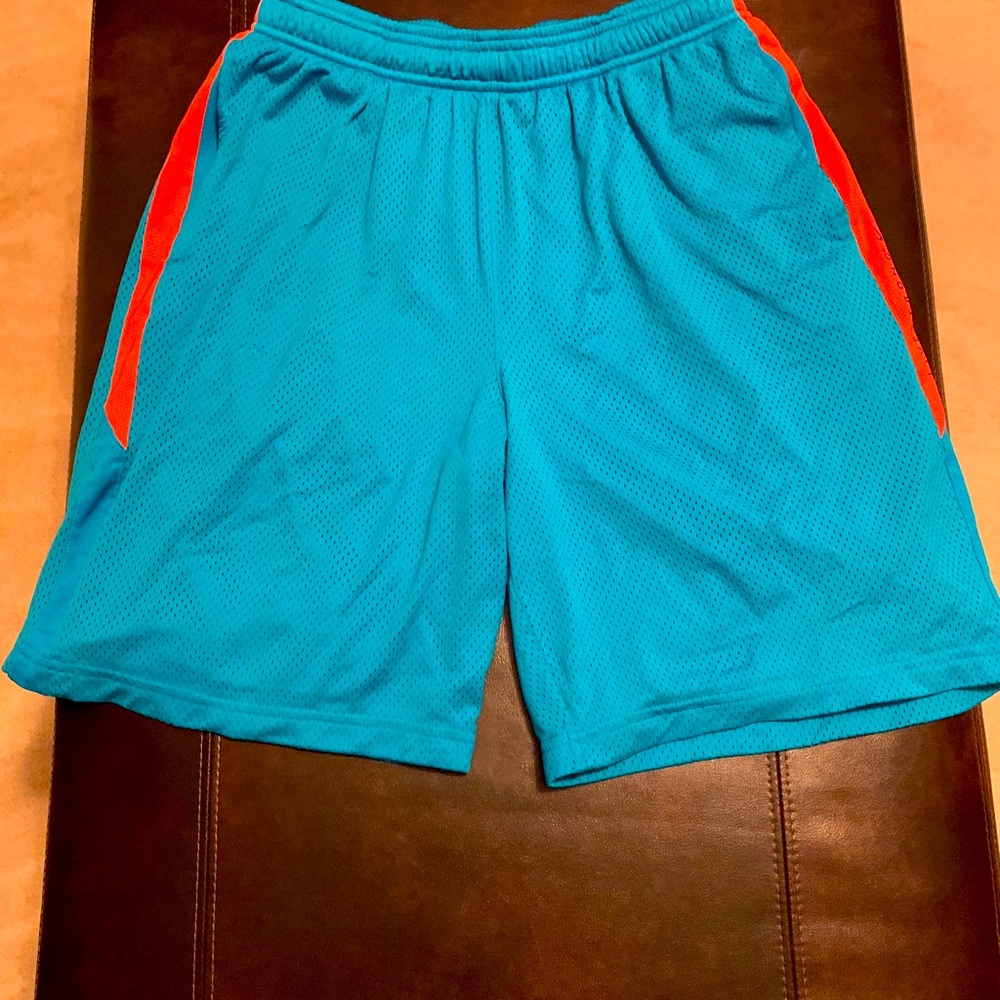 Nike Live Strong Shorts